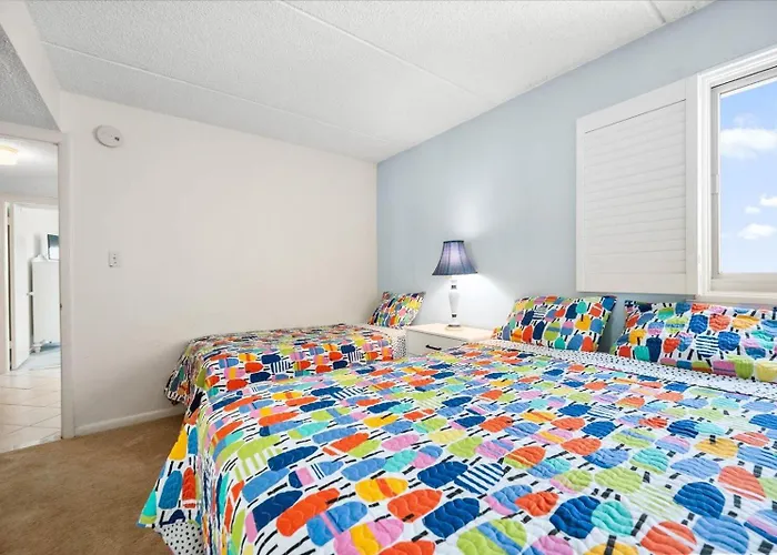 2 Bedroom Side Ocean View Atlantis With Pool!